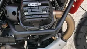 Moto Guzzi V85 TT Evocative Graphics (2019 - 20)  (11)
