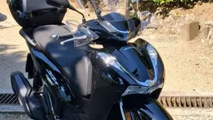 Honda SH 350 (2021 - 24)  (2)