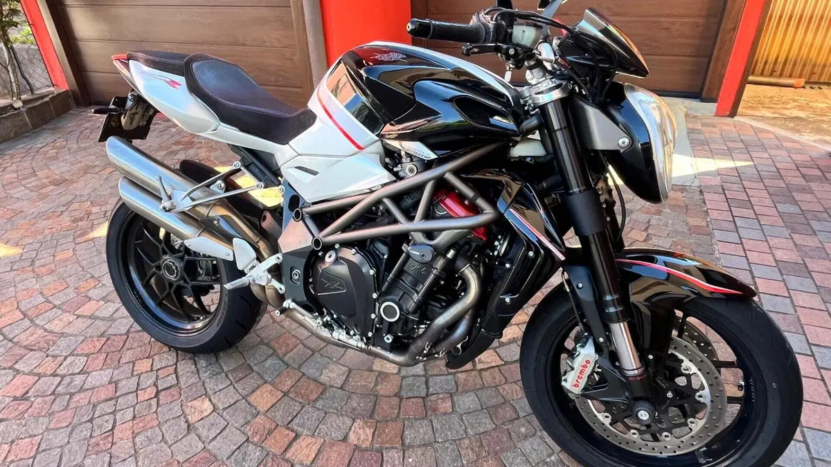 MV Agusta Brutale 1090 RR (2009 - 15) 