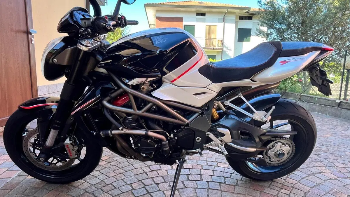 MV Agusta Brutale 1090 RR (2009 - 15)  (3)