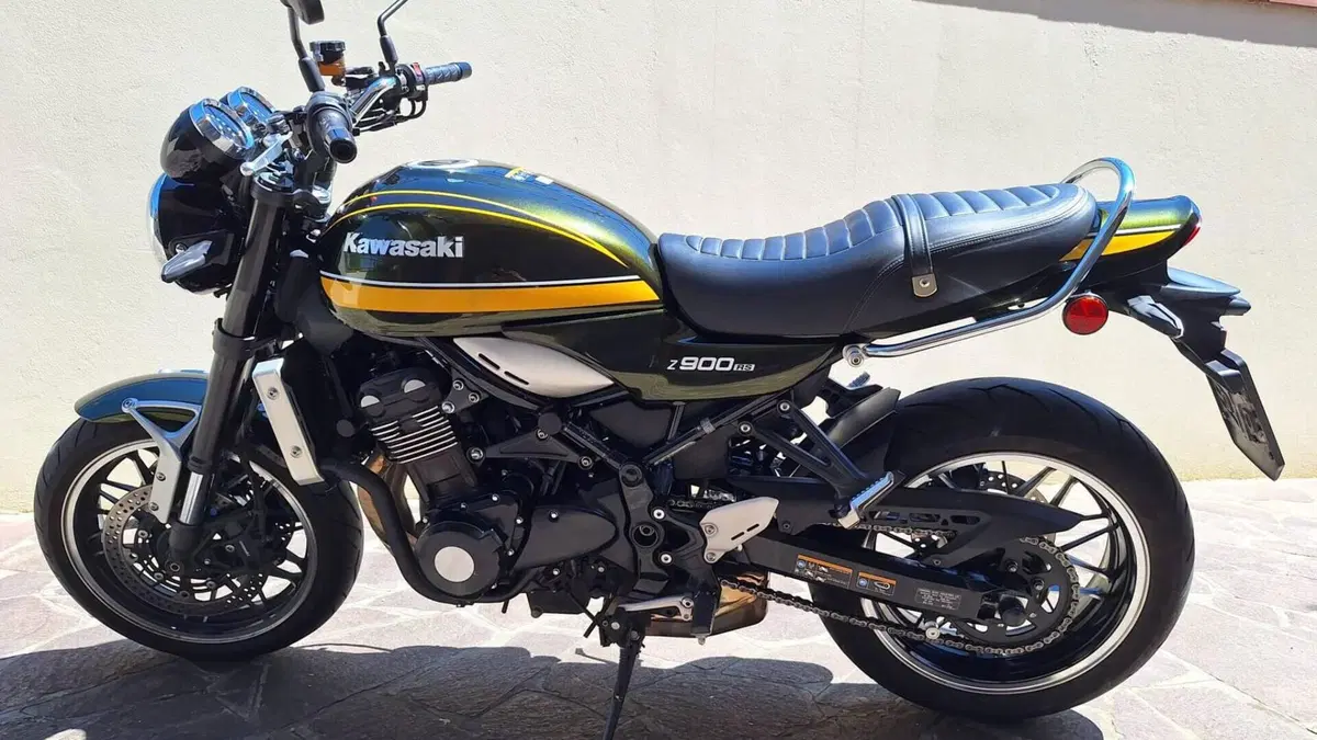 Kawasaki Z 900 RS (2021)  (4)