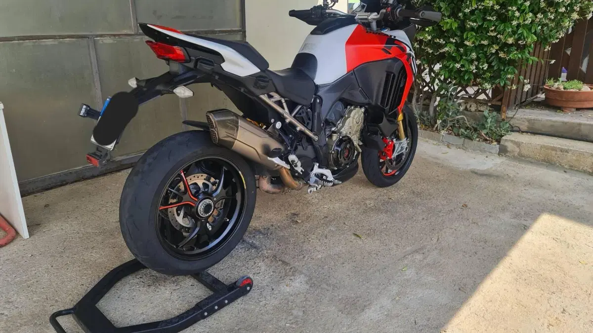 Ducati Multistrada V4 RS (2024 - 25)  (6)