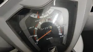 Honda Vision 110 (2011 - 16)  (2)