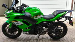 Kawasaki Ninja 650 (2025 - 26)  (2)