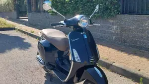 Piaggio Vespa 125 Primavera  (2)