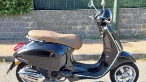 Piaggio Vespa 125 Primavera  (3)