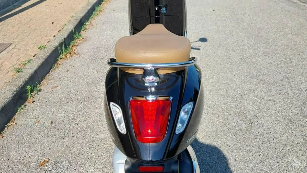Piaggio Vespa 125 Primavera  (5)