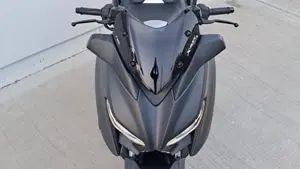 Yamaha X-Max 300 ABS (2017 - 20)  (4)