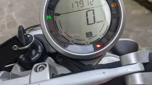 Ducati Scrambler 800 Desert Sled (2017 - 20)  (2)