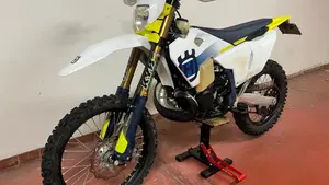 Husqvarna TE 250 (2024)  (3)