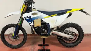 Husqvarna TE 250 (2024)  (4)