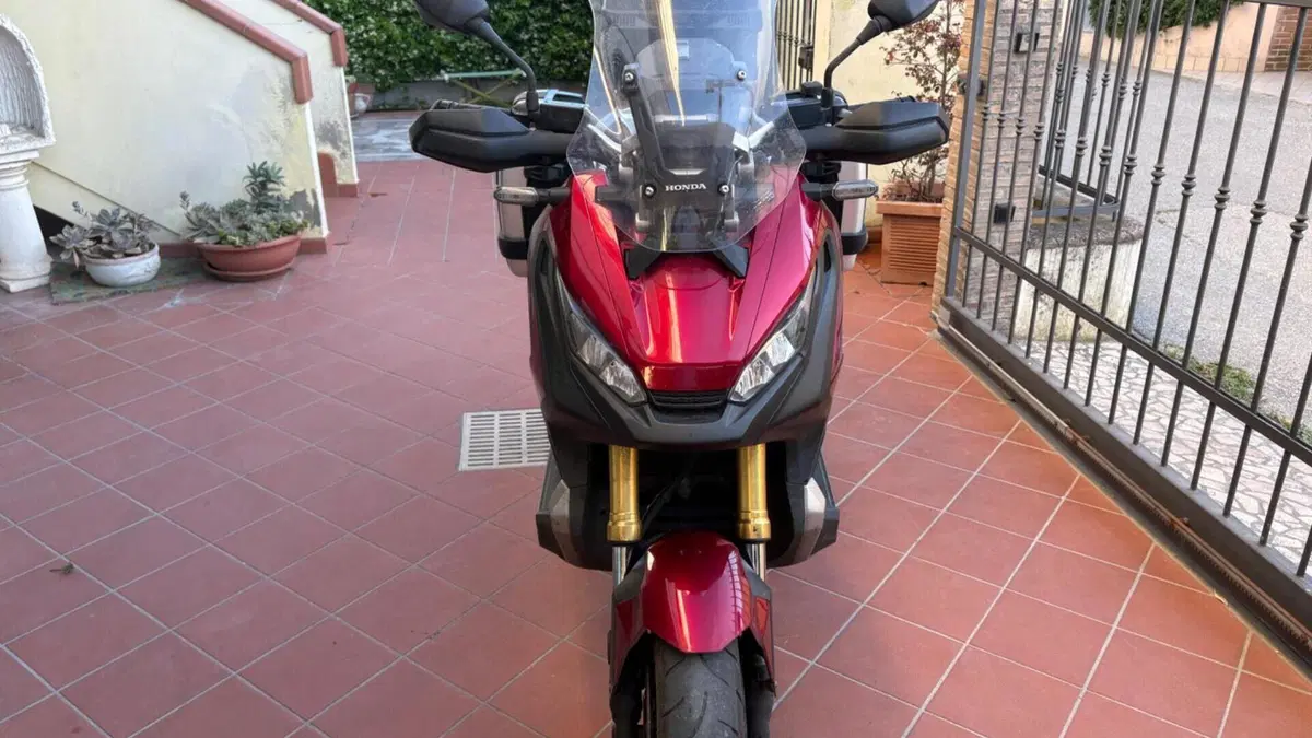 Honda X-ADV 750 (2018 - 20)  (2)