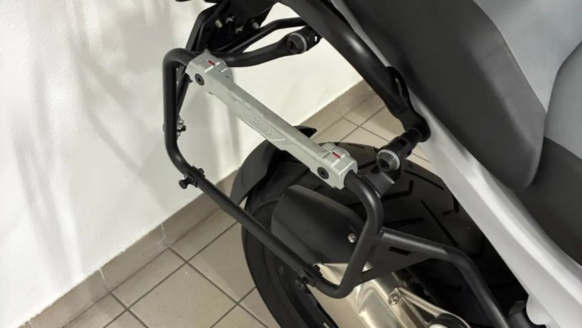 Bmw R 1300 GS Trophy (2023 - 26)  (4)