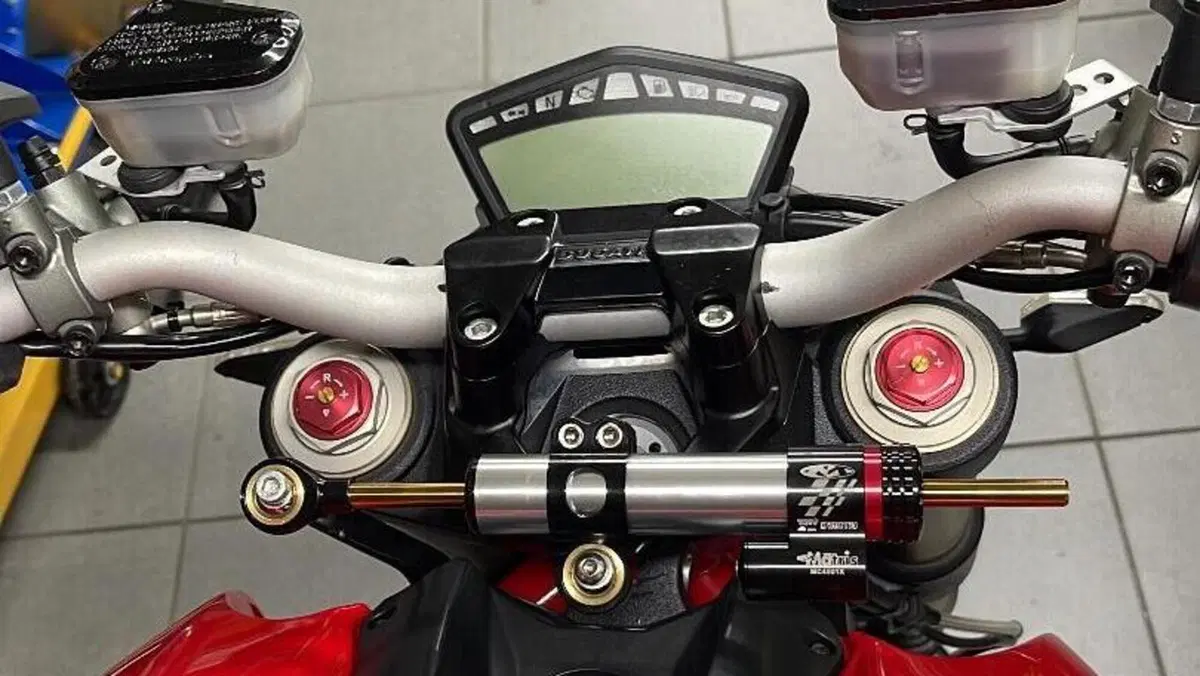 Ducati Streetfighter 848 (2011 - 15)  (3)