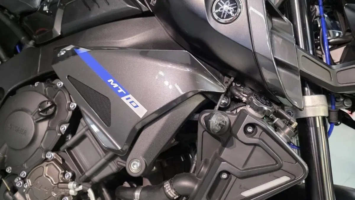 Yamaha MT-10 ABS (2016 - 17)  (15)