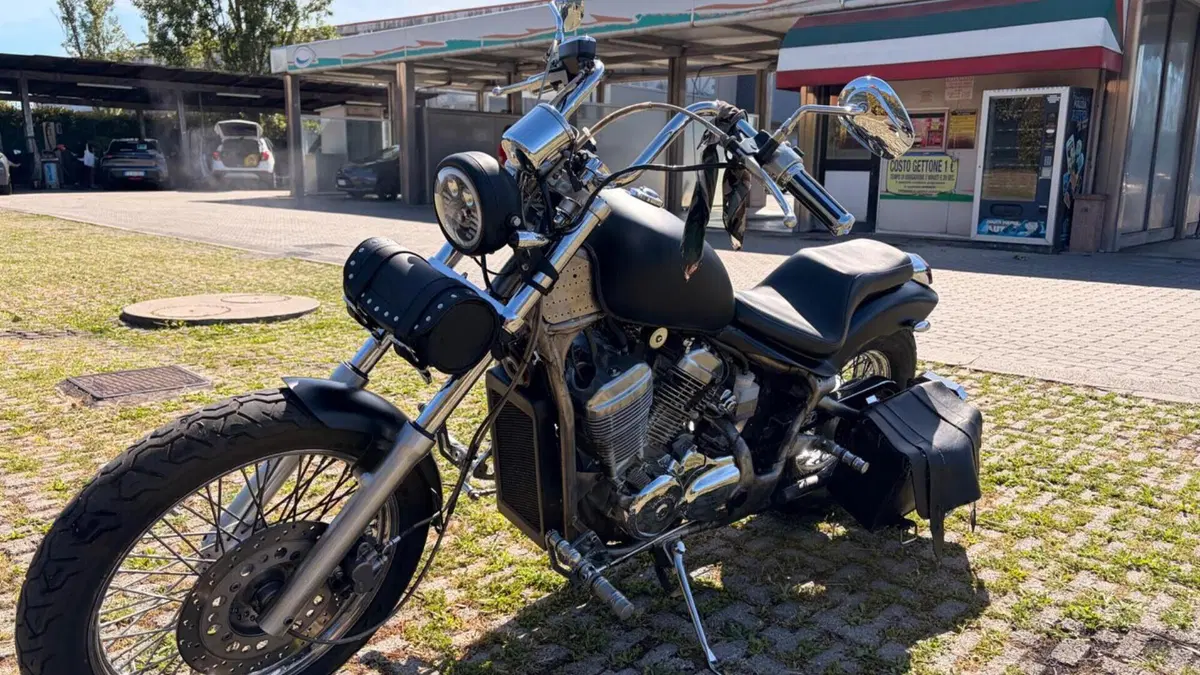 Honda VT 600 C Shadow (1989 - 02)  (2)