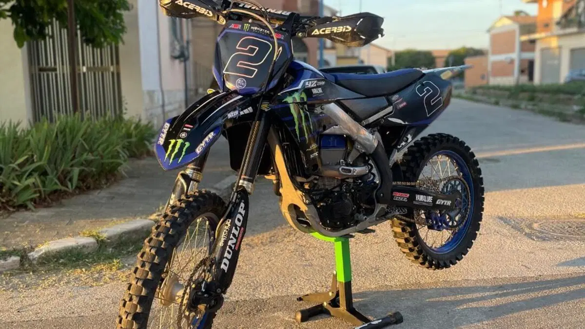 Yamaha YZ 450 F (2021)  (2)