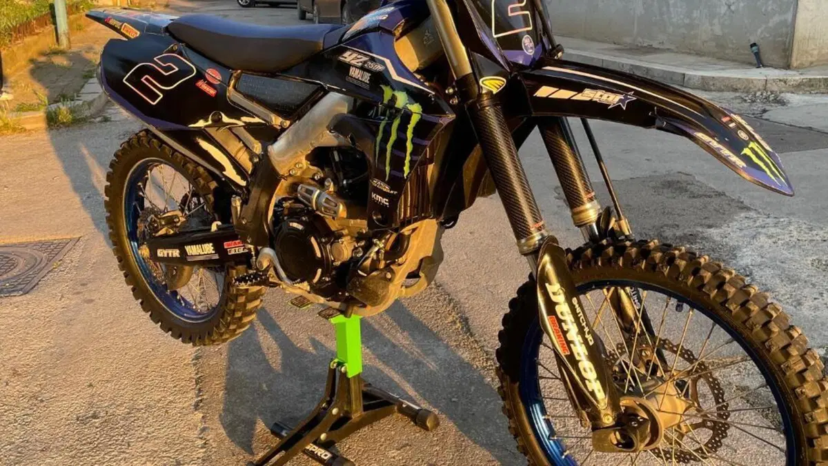 Yamaha YZ 450 F (2021)  (8)