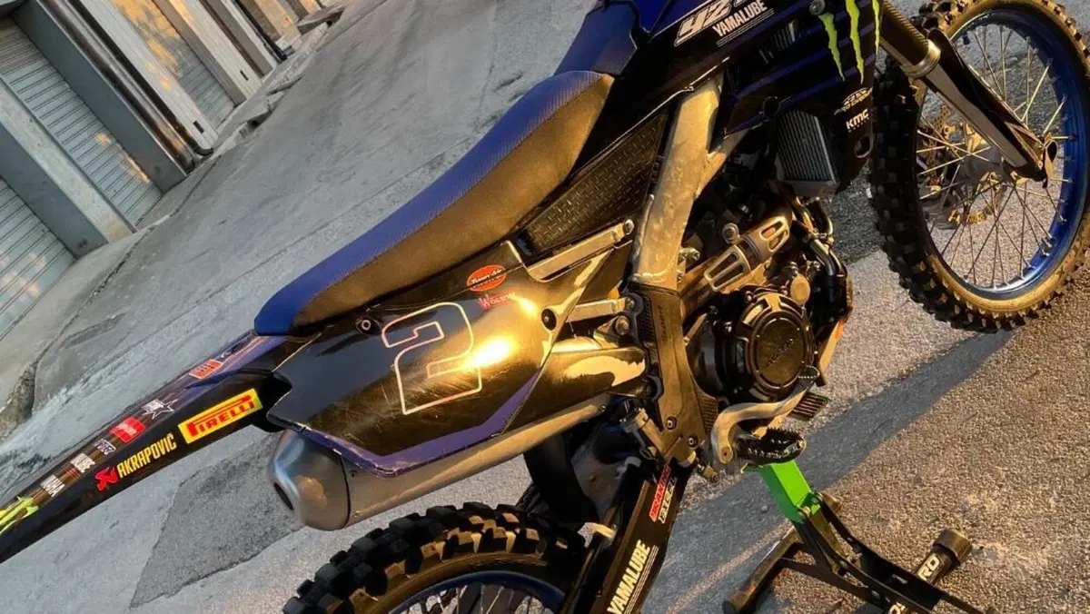 Yamaha YZ 450 F (2021)  (9)