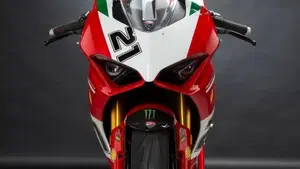 Ducati Panigale V2 Bayliss 1st Championship 20th Anniversary (2021 - 24)  (8)
