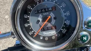 Triumph Bonneville T100 (2008 - 16)  (8)