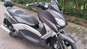 Yamaha X-Max 250 Sport (2011 - 13)  (2)