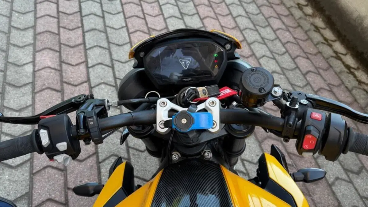 Triumph Street Triple 765 RS (2023 - 26)  (8)