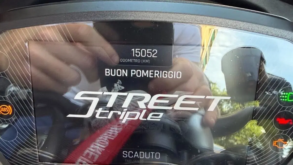Triumph Street Triple 765 RS (2023 - 26)  (9)