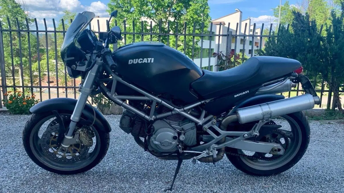 Ducati Monster 620 (2003 - 06)  (2)