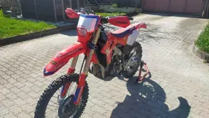 Honda CRF 250RX Enduro Special (2024)  (2)