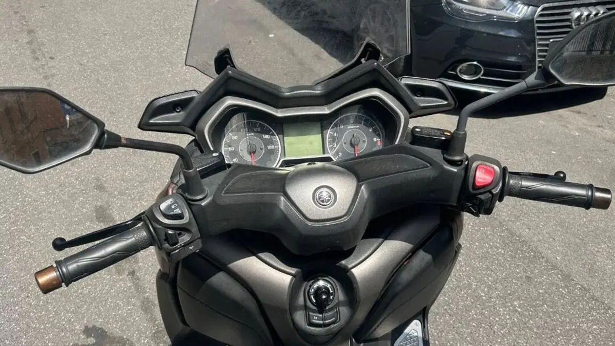 Yamaha X-Max 300 ABS (2017 - 20)  (3)