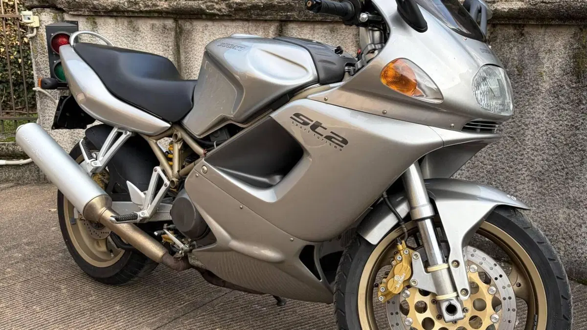 Ducati ST2 (1997 - 02)  (2)