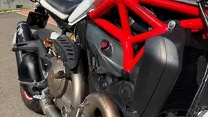 Ducati Monster 821 Dark ABS (2014 - 16)  (3)