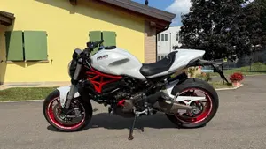 Ducati Monster 821 Dark ABS (2014 - 16)  (7)