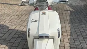 Lambretta V200 Special (2021 - 26)  (2)
