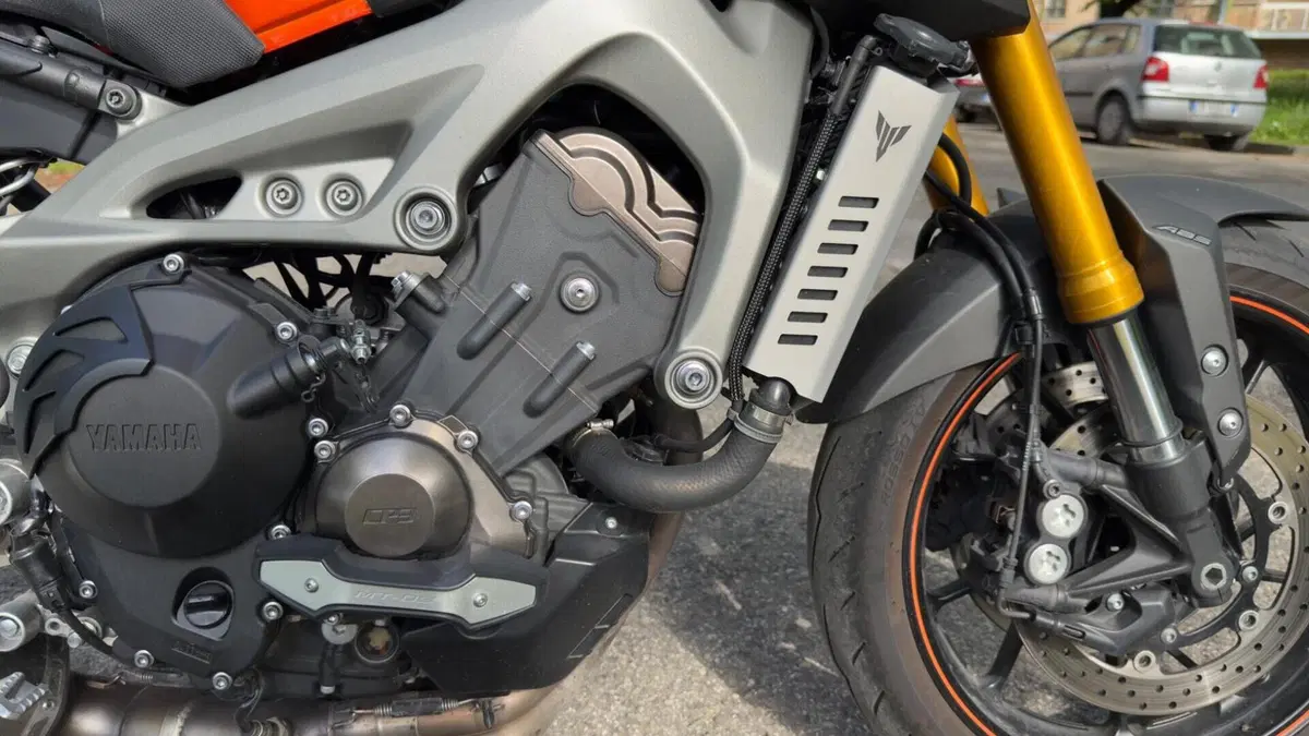 Yamaha MT-09 ABS (2013 - 15)  (5)
