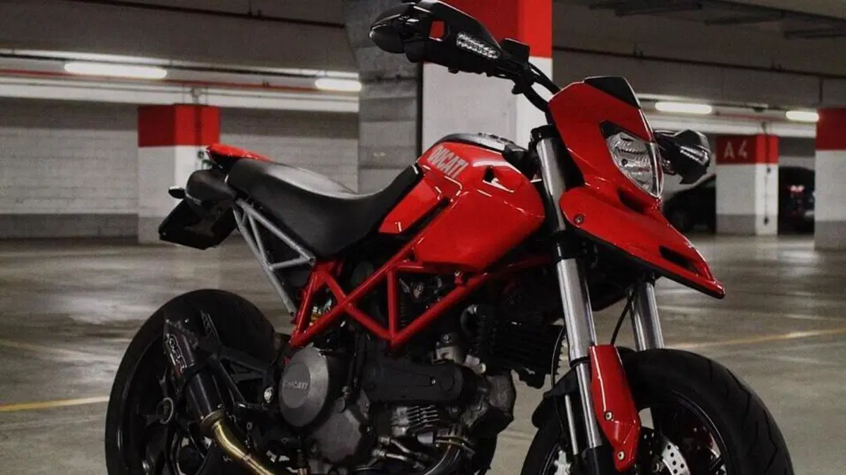 Ducati Hypermotard 796 (2012) 