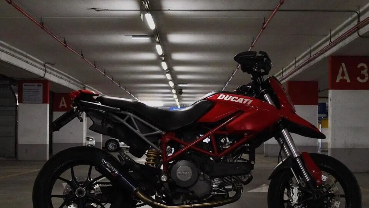 Ducati Hypermotard 796 (2012)  (3)