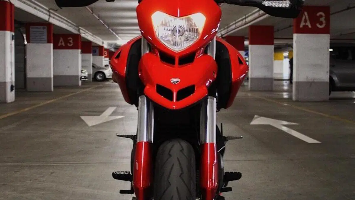 Ducati Hypermotard 796 (2012)  (2)