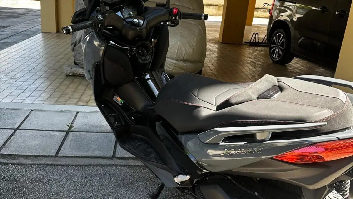 Yamaha X-Max 300 Tech Max (2021 - 24)  (4)