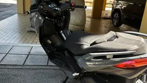 Yamaha X-Max 300 Tech Max (2021 - 24)  (4)