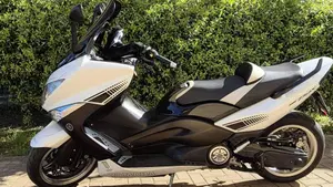 Yamaha T-Max 500 White Max (2010 - 11) 