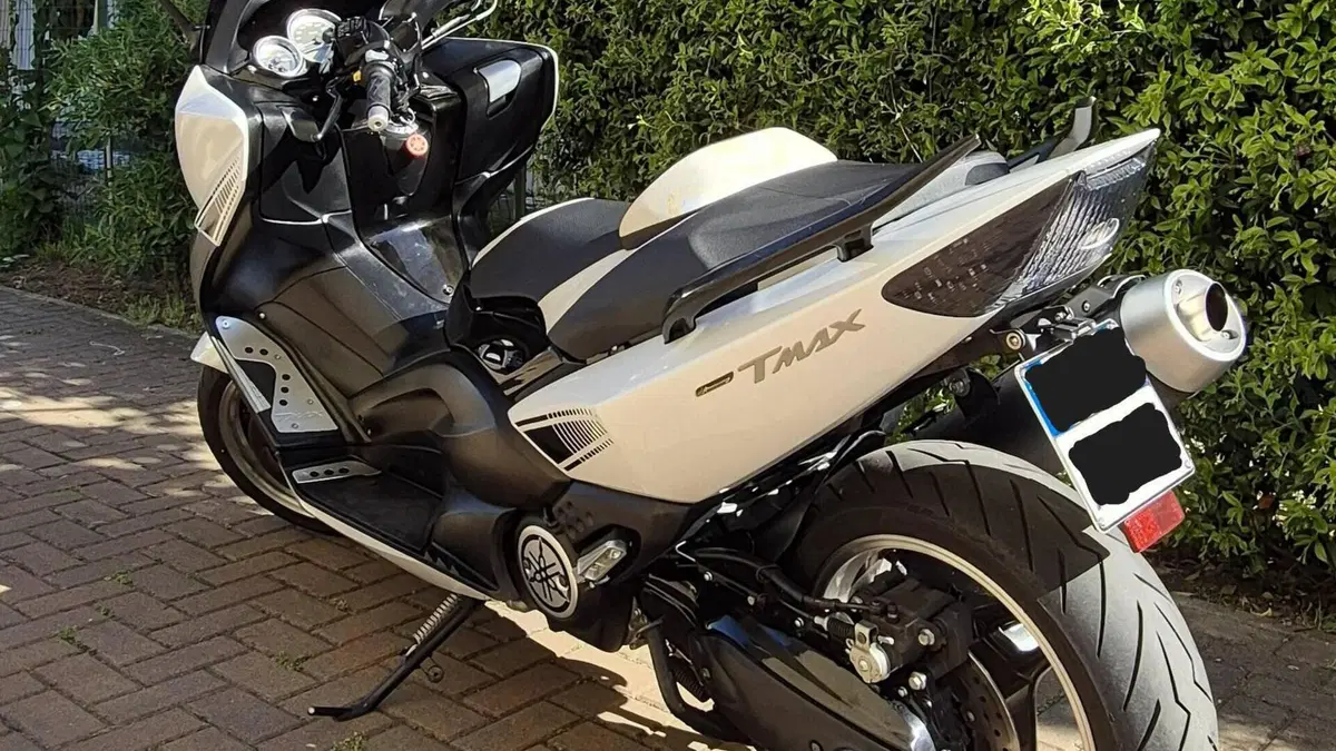 Yamaha T-Max 500 White Max (2010 - 11)  (6)