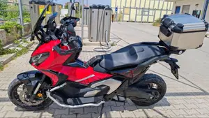 Honda X-ADV 750 DCT (2021 - 24)  (2)