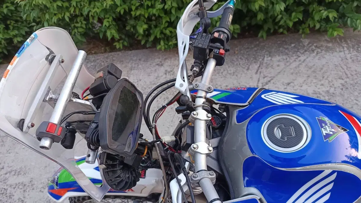 Honda Transalp XL 650V (2000 - 04)  (9)