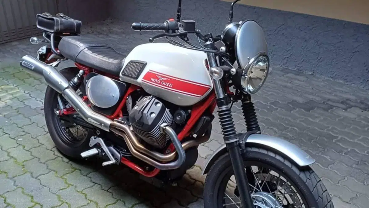 Moto Guzzi V7 II Stornello (2017 - 18)  (2)