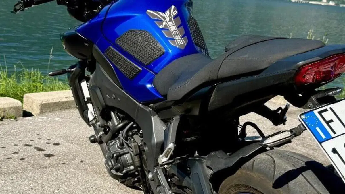 Yamaha MT-10 (2022 - 26)  (12)