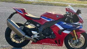 Honda CBR 1000 RR-R Fireblade SP (2024 - 26) 