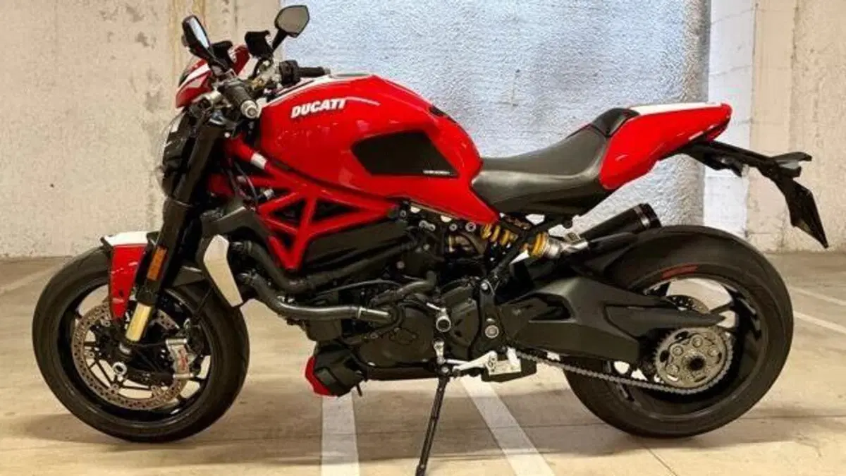 Ducati Monster 1200 R (2016 - 19)  (10)