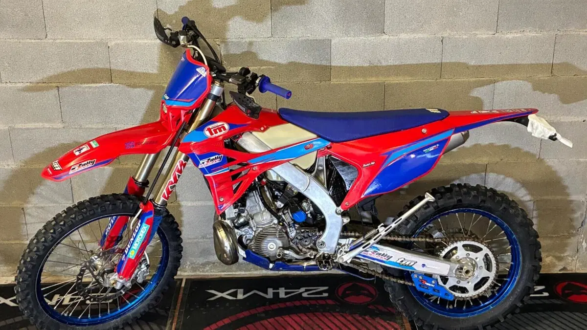 Tm Moto EN 300 Fi ES 2T (2024)  (3)